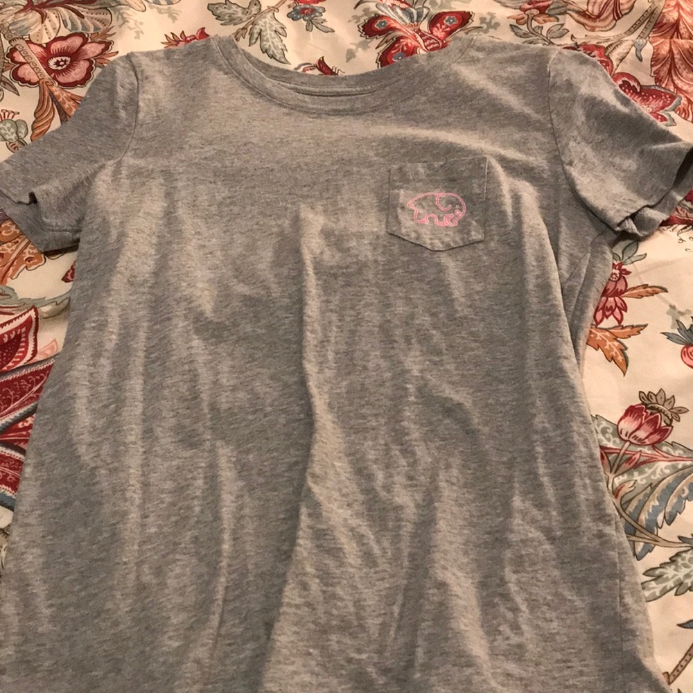 Ivory Ella gray shirt